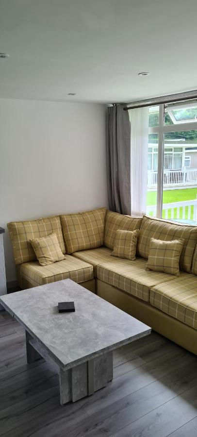 شقة Forget-Me-Not 114 Woodlands Park New Quay نيو كي المظهر الخارجي الصورة